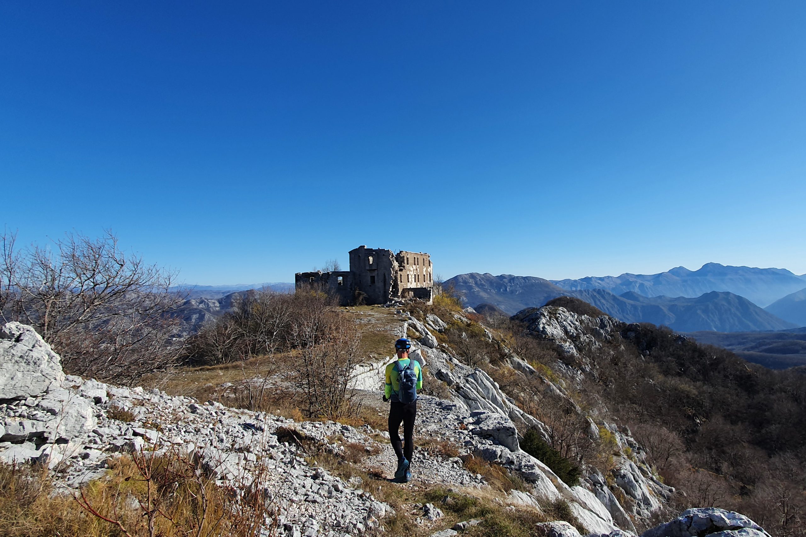 Through the coastal fortresses of Boka Bay